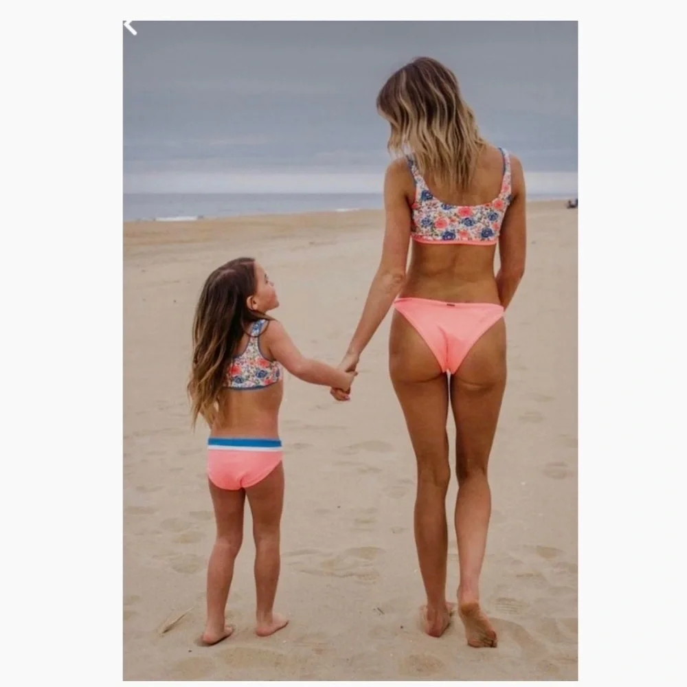 👧 Maaji Girls Coral Peony Iceland Reversible Bikini- Size 16.